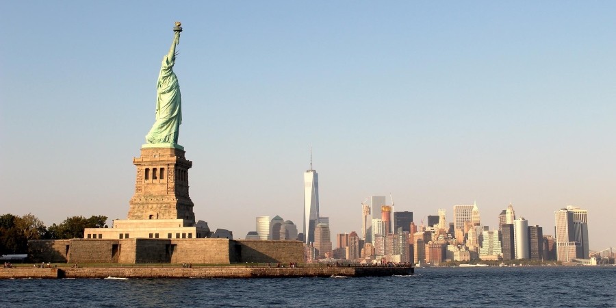 Statua della Libertà e Manhattan, NYC